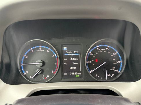 Used 2018 Toyota RAV4 Adventure image 11