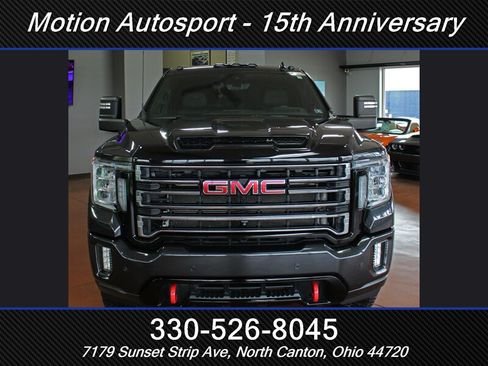 Used 2020 GMC Sierra 3500 AT4 w/ AT4 Premium Package AWD/4WD image 4