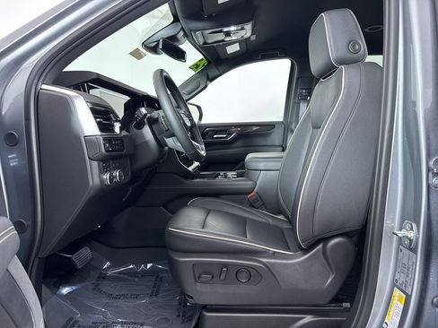 Used 2025 GMC Yukon Elevation w/ LPO, Get Active Package image 5