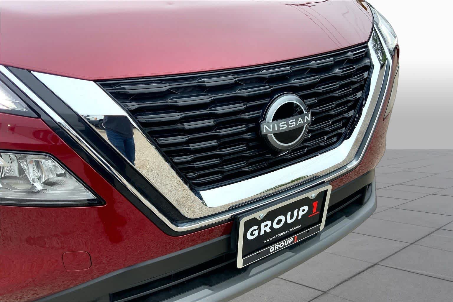 Used 2023 Nissan Rogue SV FWD image 29