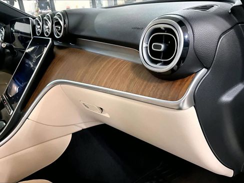 Used 2022 Mercedes-Benz C 300 Sedan image 19