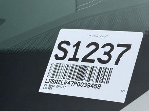 Used 2023 Buick Envision Preferred image 35