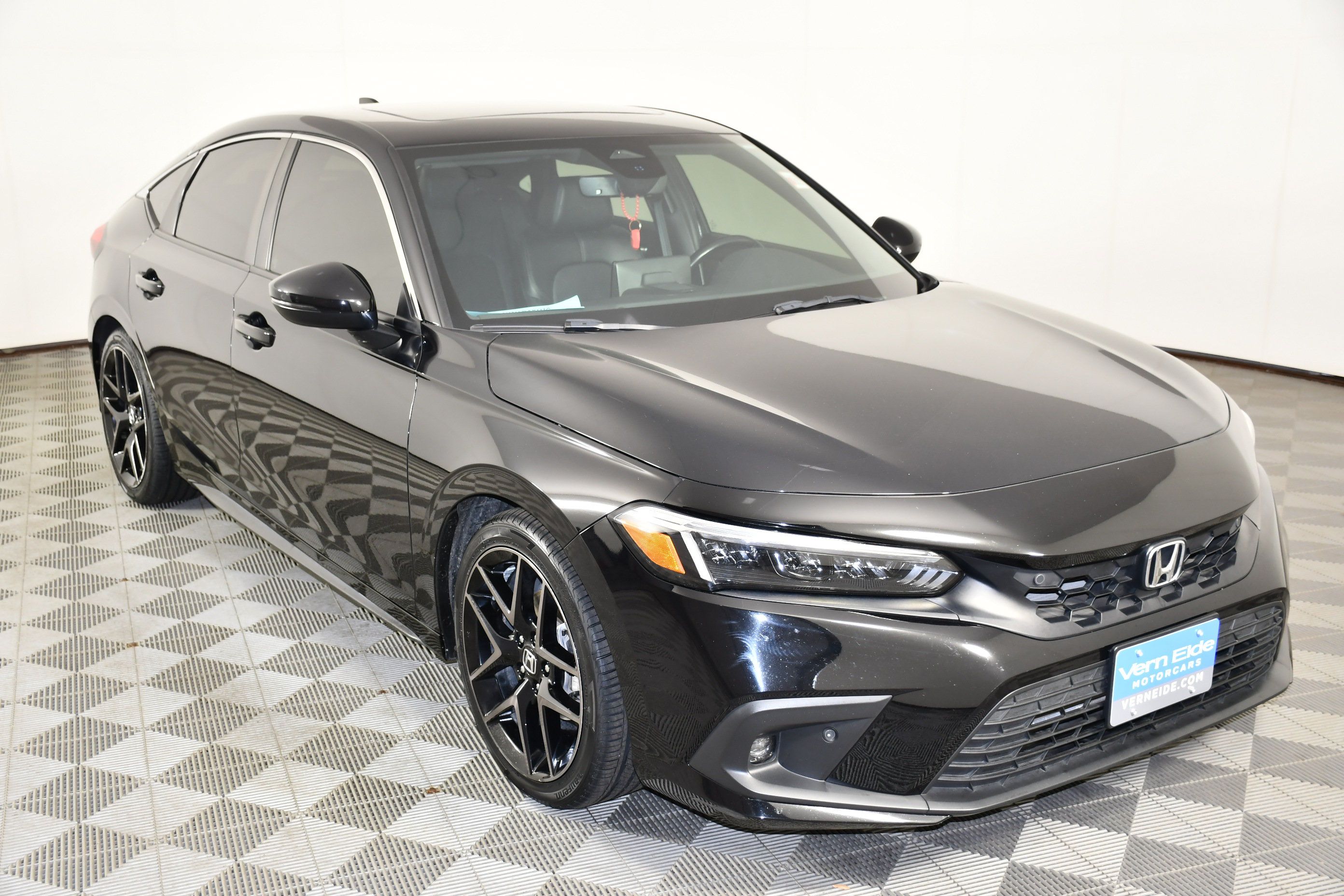 Certified 2024 Honda Civic Sport Touring image 3