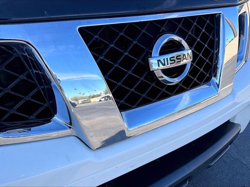 Used 2018 Nissan Frontier SV image 26