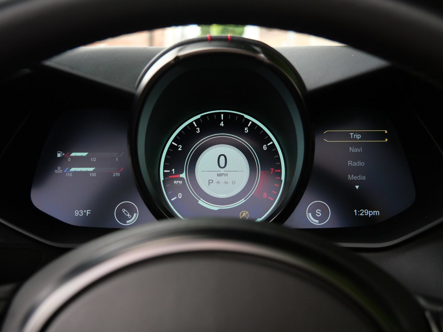 Used 2023 Aston Martin V8 Vantage Roadster RWD image 6