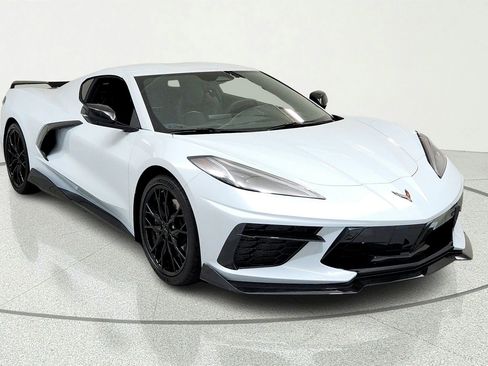 Used 2024 Chevrolet Corvette Stingray Preferred Cpe w/ Z51 Performance Package RWD image 7