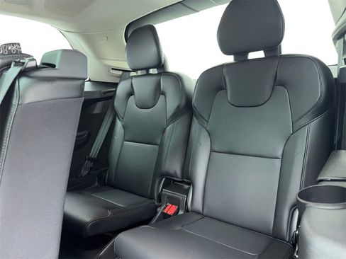 Used 2018 Volvo XC90 T5 Momentum w/ Convenience Package image 40