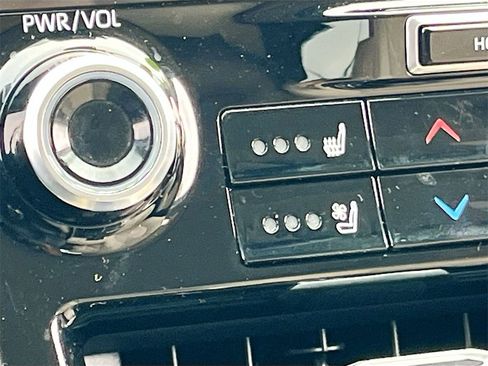 Used 2020 Toyota Highlander Platinum image 20