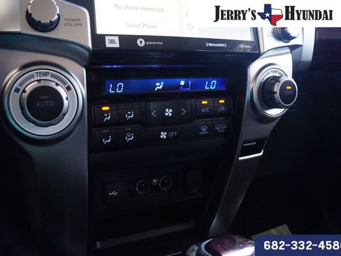 Used 2024 Toyota 4Runner Limited AWD/4WD image 13