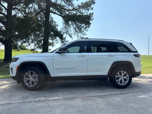 Used 2022 Jeep Grand Cherokee Limited RWD image 10