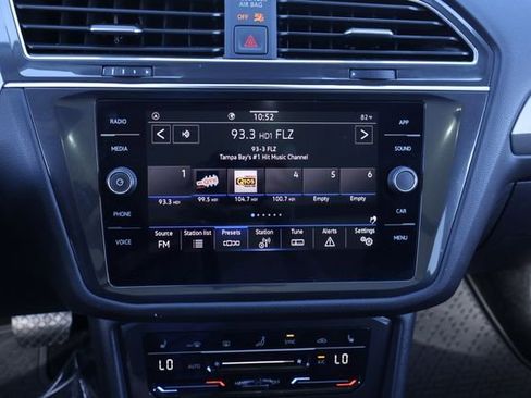 Certified 2023 Volkswagen Tiguan SE FWD image 27