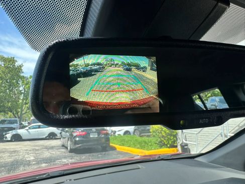 Used 2018 Toyota C-HR XLE FWD image 40
