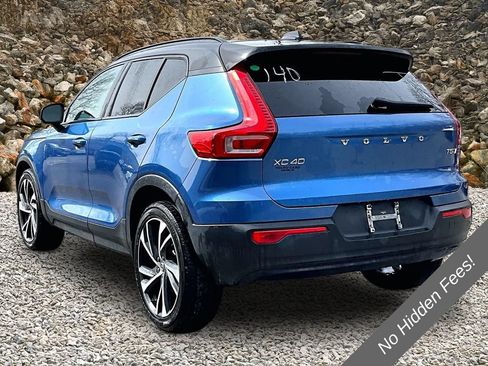 Used 2021 Volvo XC40 T5 R-Design w/ Climate Package AWD/4WD image 11