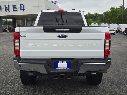 Certified 2022 Ford F350 Lariat w/ Lariat Value Package AWD/4WD image 8
