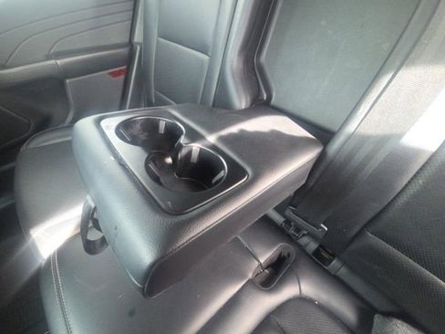 Used 2021 Ford Escape Titanium AWD/4WD image 19