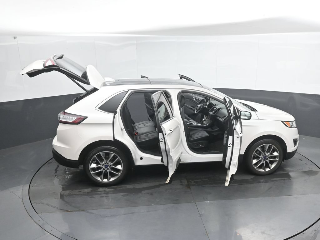 Used 2016 Ford Edge Titanium w/ Equipment Group 301A AWD/4WD image 50