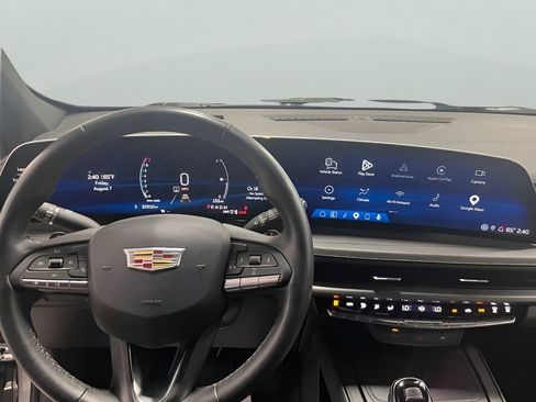 Certified 2025 Cadillac XT4 Premium Luxury AWD/4WD image 14