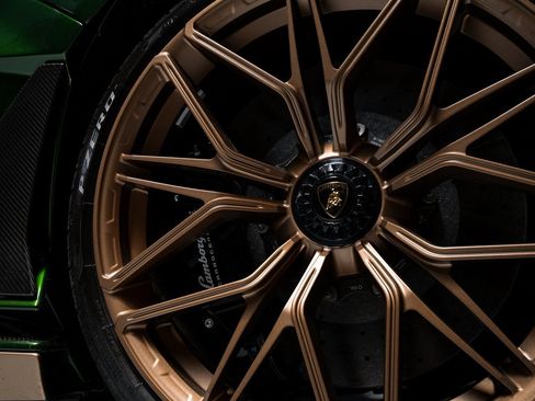 Used 2021 Lamborghini Sian Roadster image 61