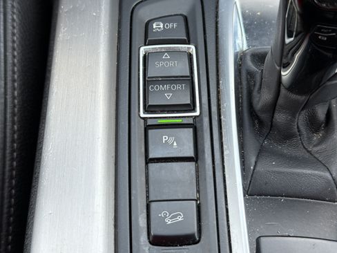 Used 2018 BMW X5 xDrive35d w/ M Sport Package AWD/4WD image 9