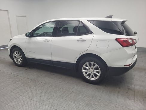 Used 2019 Chevrolet Equinox LS FWD image 3