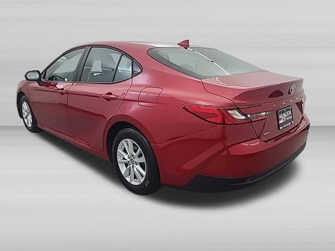 Used 2026 Toyota Camry LE FWD image 7
