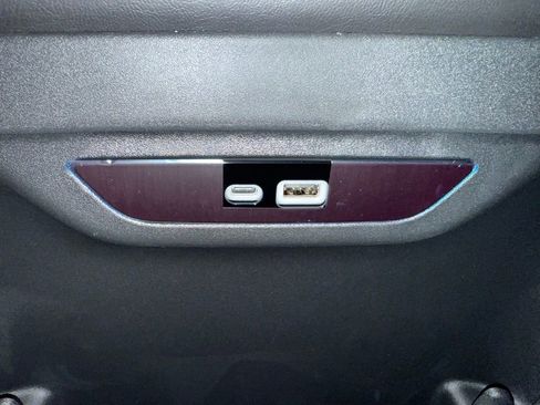 New 2026 Chrysler Pacifica Select FWD image 15