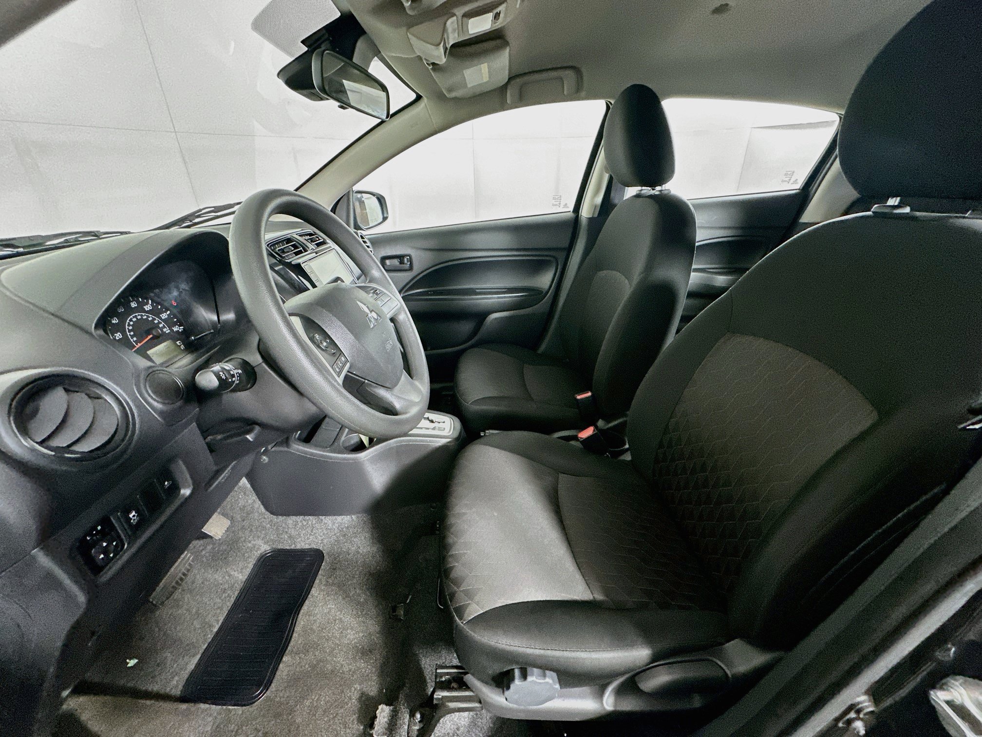Used 2024 Mitsubishi Mirage ES FWD image 13