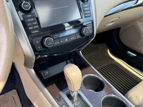 Used 2015 Nissan Altima 3.5 SL image 23