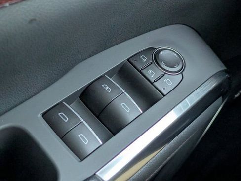 New 2026 Chevrolet Traverse RS w/ LPO, Floor Liner Package FWD image 24