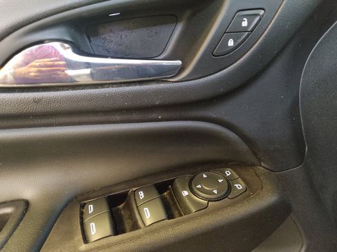 Used 2022 Chevrolet Equinox LT FWD image 27