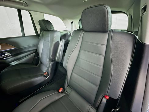 New 2026 Mercedes-Benz GLS 450 4MATIC image 25