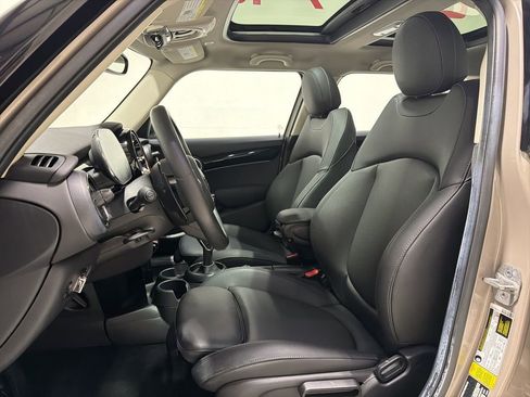 Used 2024 MINI Cooper S image 10