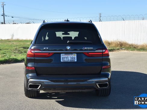 Used 2022 BMW X7 M50i w/ Cold Weather Package image 4