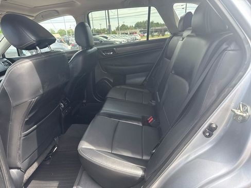 Used 2016 Subaru Outback 3.6R Limited AWD/4WD image 14