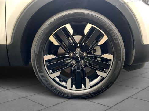 Used 2024 Kia Telluride SX Prestige image 10