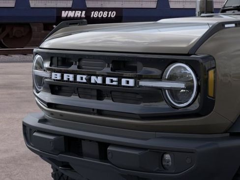 New 2026 Ford Bronco Outer Banks AWD/4WD image 19