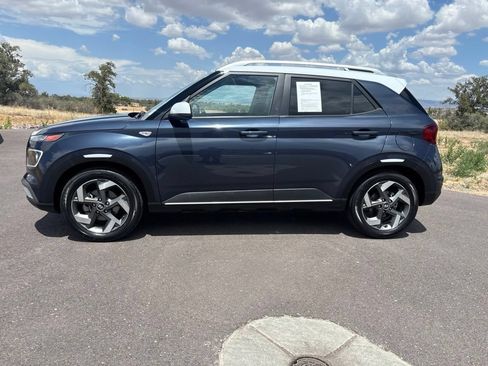 Used 2021 Hyundai Venue w/ Cargo Package FWD image 8