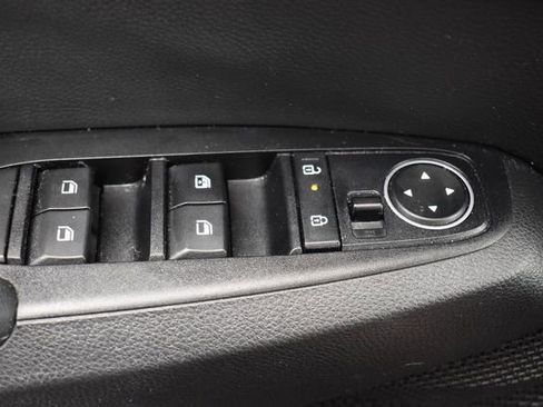 Certified 2025 Kia Seltos S FWD image 28
