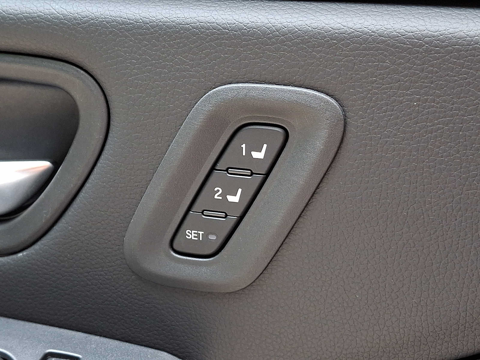 Used 2023 Honda Pilot Touring image 25