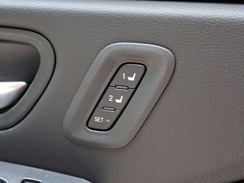 Used 2023 Honda Pilot Touring image 25