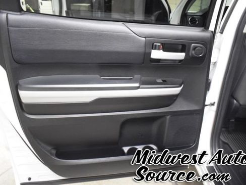Used 2021 Toyota Tundra SR5 w/ SR5 Upgrade Package AWD/4WD image 25