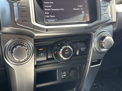 Used 2014 Toyota 4Runner SR5 AWD/4WD image 23