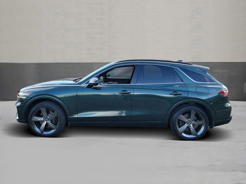 Certified 2023 Genesis GV70 2.5T w/ Sport Prestige Package image 3