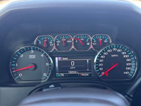 Used 2015 Chevrolet Suburban LTZ image 12