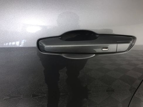 New 2026 Chevrolet Traverse LT w/ Midnight/Sport Edition image 8