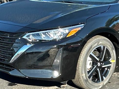 New 2025 Nissan Sentra SV image 8