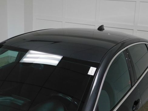 Used 2018 Chevrolet Malibu LT image 21