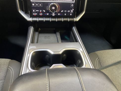 Used 2025 GMC Acadia Elevation image 51