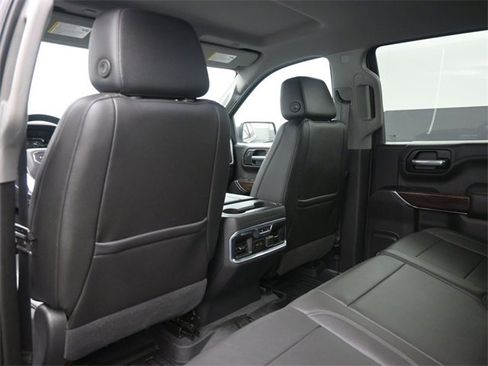 Used 2021 GMC Sierra 1500 SLT image 16