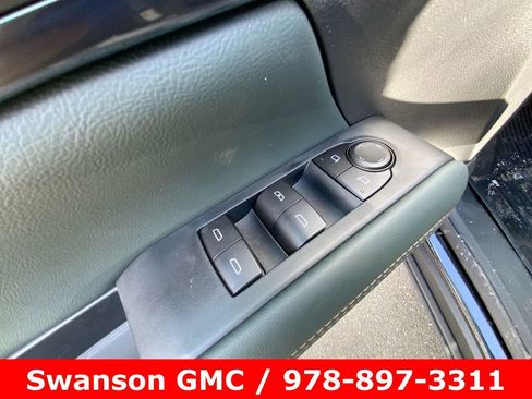 New 2026 GMC Terrain AT4 w/ Technology Package II AWD/4WD image 22
